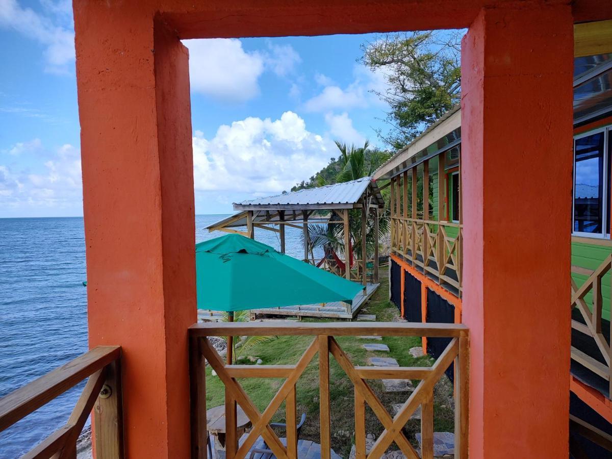 Cabanas Mister Mac Fresh Water Bay Екстериор снимка