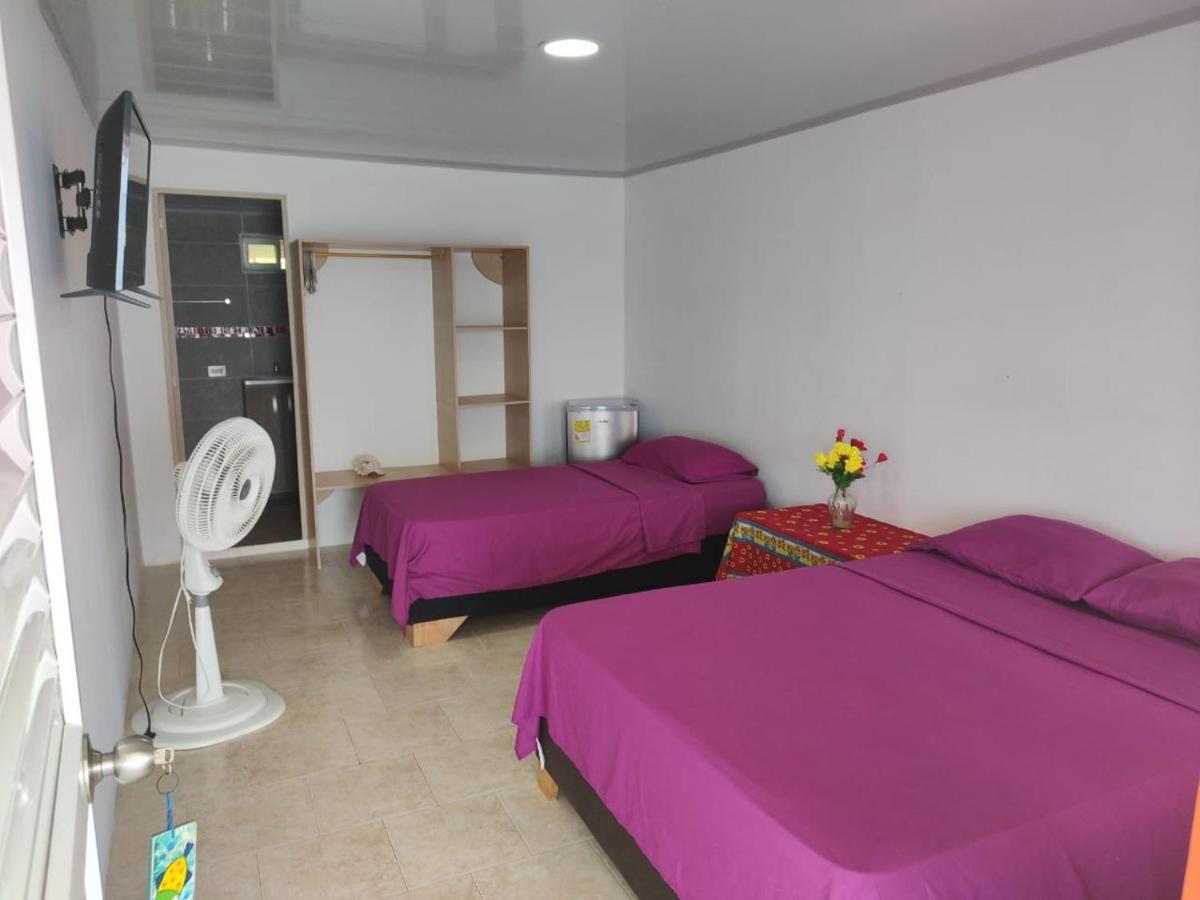 Cabanas Mister Mac Fresh Water Bay Екстериор снимка
