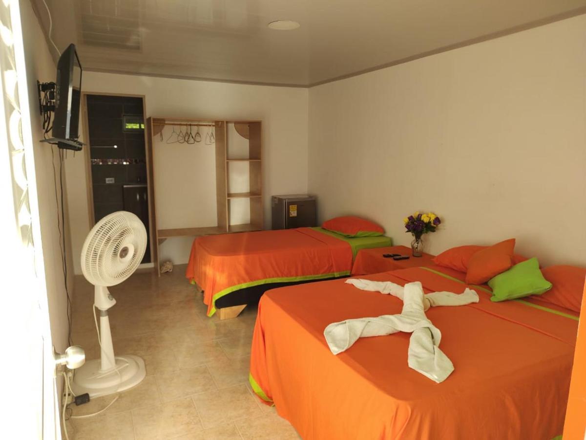 Cabanas Mister Mac Fresh Water Bay Екстериор снимка