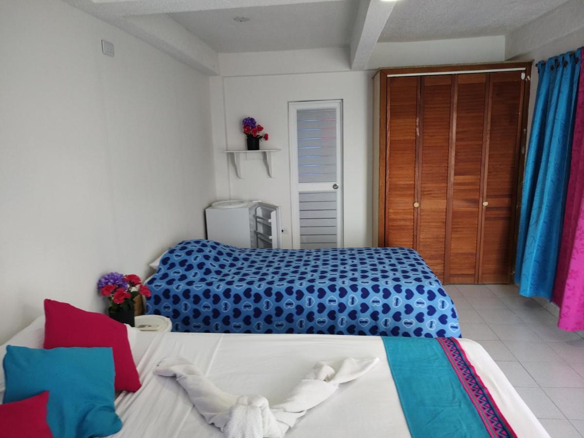 Cabanas Mister Mac Fresh Water Bay Екстериор снимка
