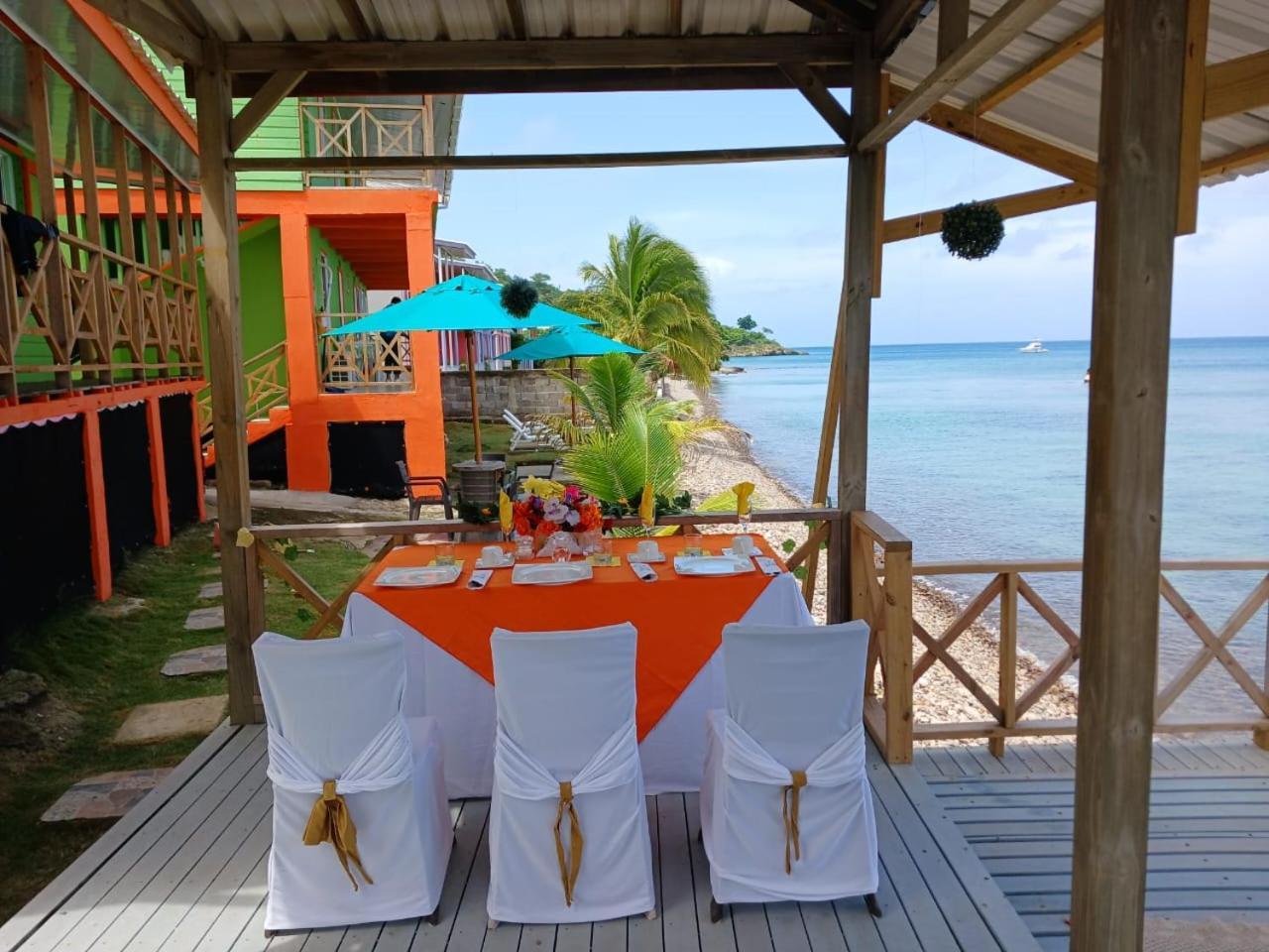 Cabanas Mister Mac Fresh Water Bay Екстериор снимка